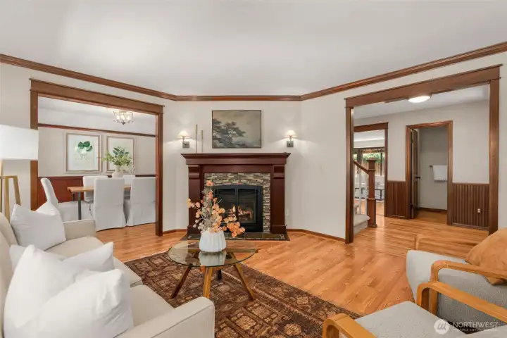Beautiful millwork throughout this home. Beautiful millwork throughout this home.