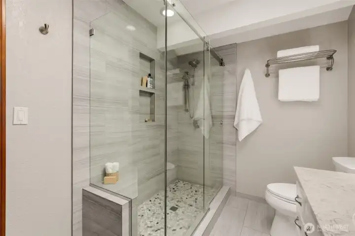 Frameless Glass shower Frameless Glass shower