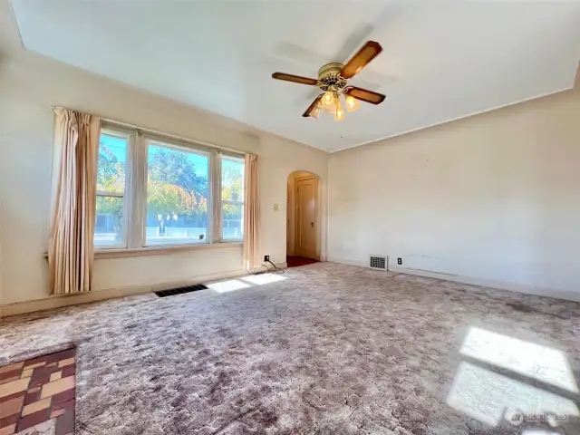 spacious living room