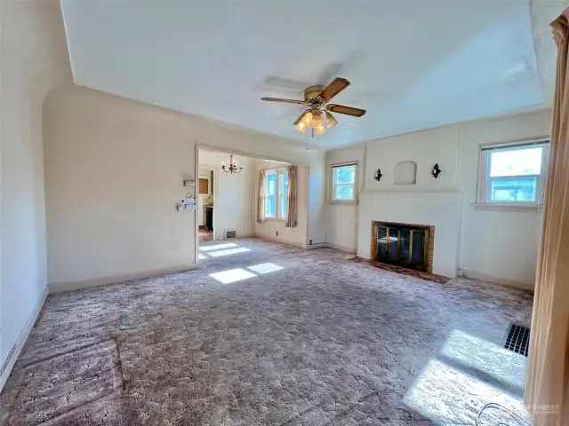 living room w wood fireplace