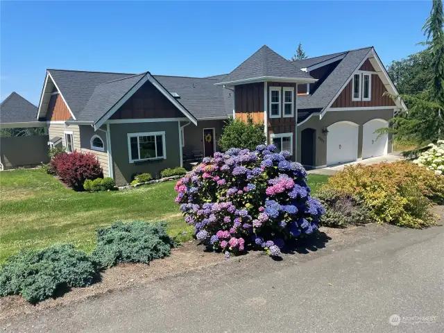 Builder built this home in the neighborhood.