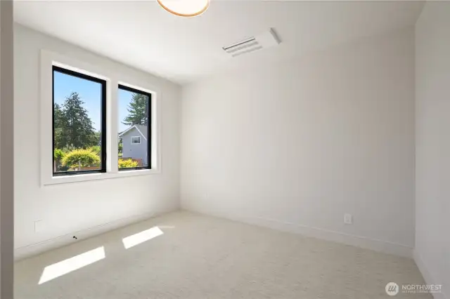 Another upstairs bedroom, 3 total!