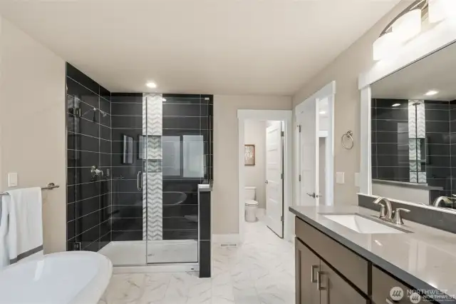 PHOTOS OF SAME FLOOR PLAN BUT MAY CONTAIN UPGRADES AND ARE FOR DISPLAY PURPOSES