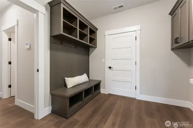 PHOTOS OF SAME FLOOR PLAN BUT MAY CONTAIN UPGRADES AND ARE FOR DISPLAY PURPOSES