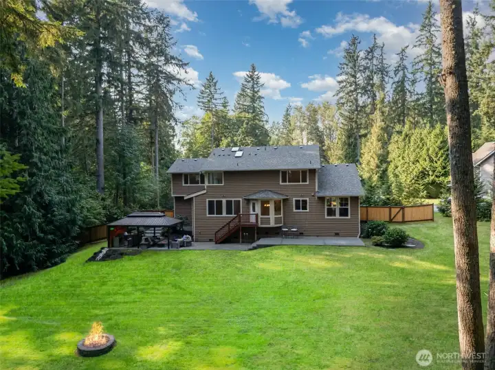 Imagine all the yard games in this fully-fenced yard.