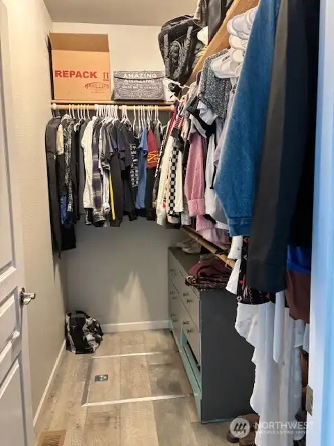 Walk in closet