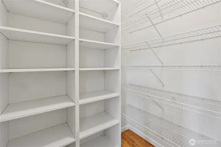 Walk-in Pantry