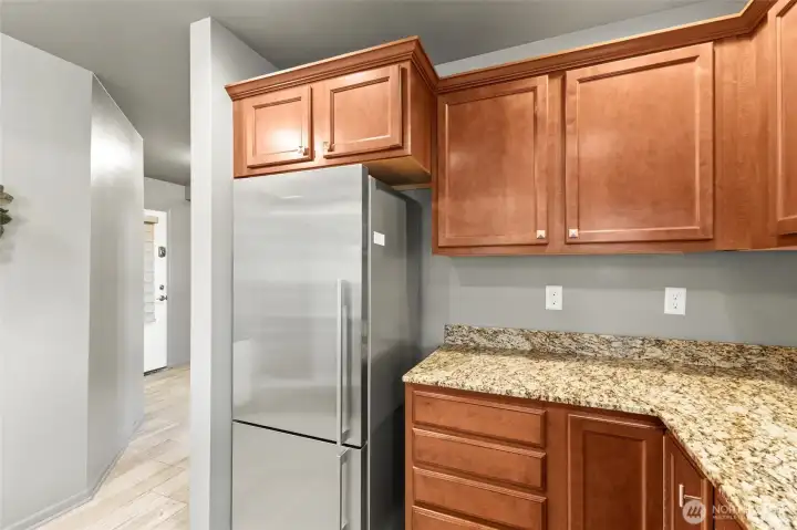 Lots of counter space for prepping dinner or baking! Lots of counter space for prepping dinner or baking!
