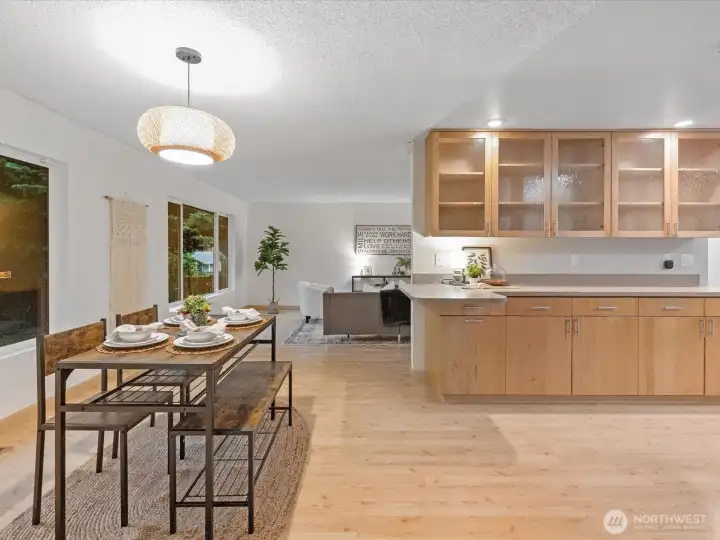 Dining space right off kitchen between living family room.