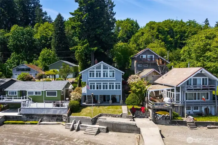 Sandy beach with excellent access via bulkhead with both steps and a ramp!