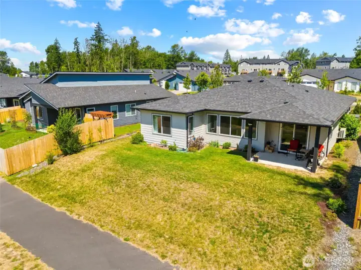 Easy access to walking trails!