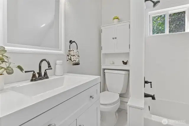 Upper full bath