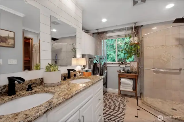 Bathroom/Utility