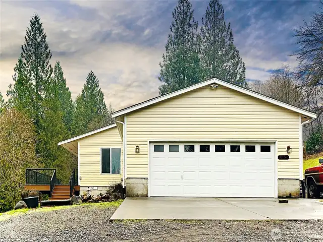 2037 Delameter Rd, home with acreage, 3 bedrooms, 2 bathrooms, outbuilding  for chickens and other small farm animals, deck and patio