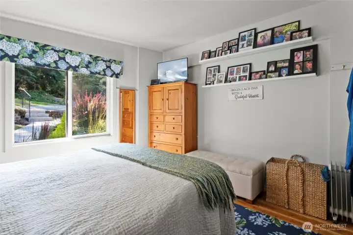 primary bedroom