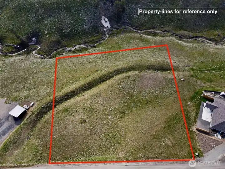 Lot lines are approximate for reference only