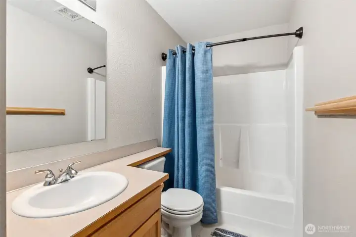 Full Guest Bathroom