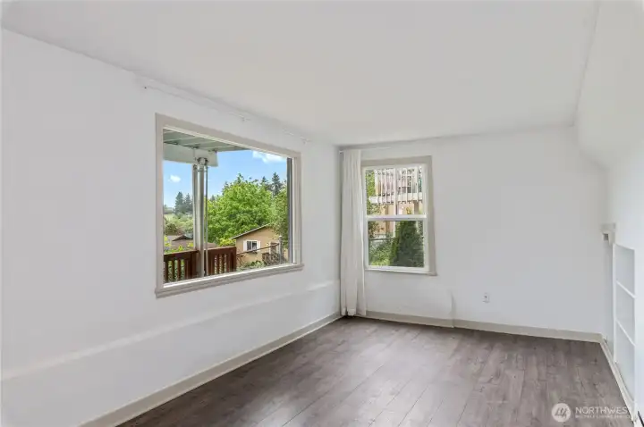 Unit B living area