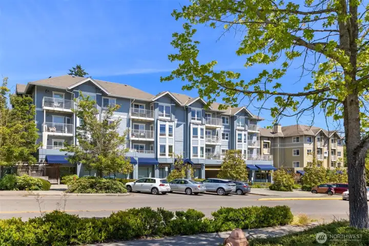 Welcome to Island Crossing Condominiums. Welcome to Island Crossing Condominiums.