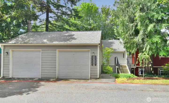 Private Garage (on left)