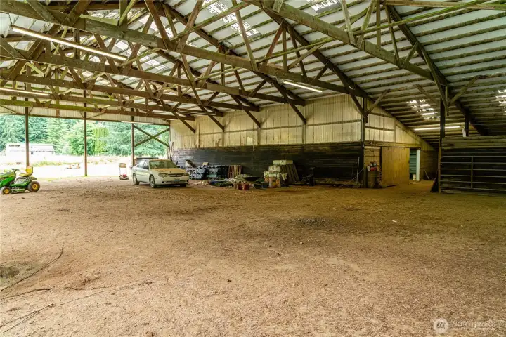 2nd Arena Attached to barn