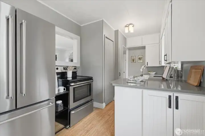 Stainless Steel Appliances stay with the home.