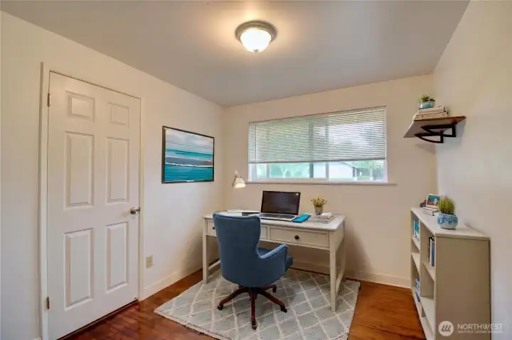 Bedroom 2 or an office *Virtually Staged Bedroom 2 or an office *Virtually Staged