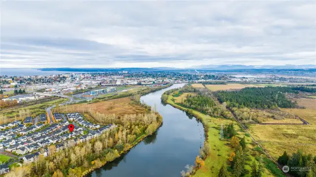 Overlook at Riverfront is nestled along the gorgeous Snohomish river but NOT in a high risk flood zone, no flood insurance is required