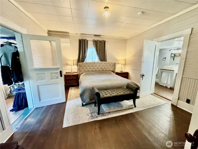 Large Primary Bedroom with walk-in closet and en-suite bathroom