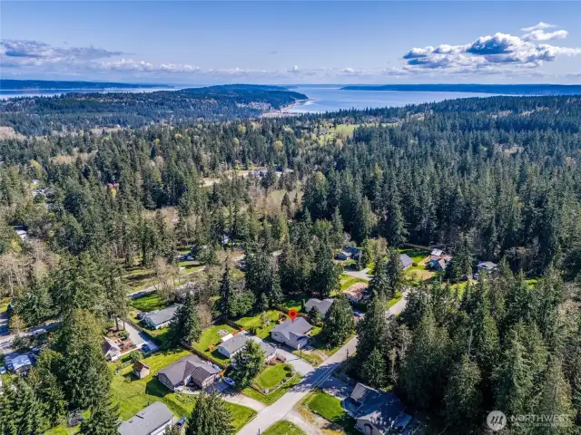Enjoy trails by lake, clubhouse & park in community.