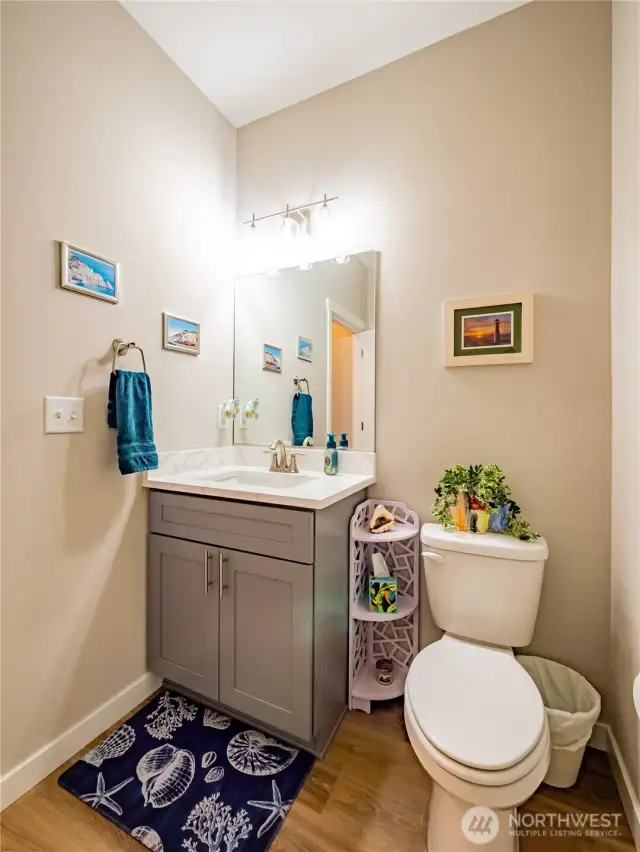 MAIN FLOOR 1/2 BATH...CUTE!