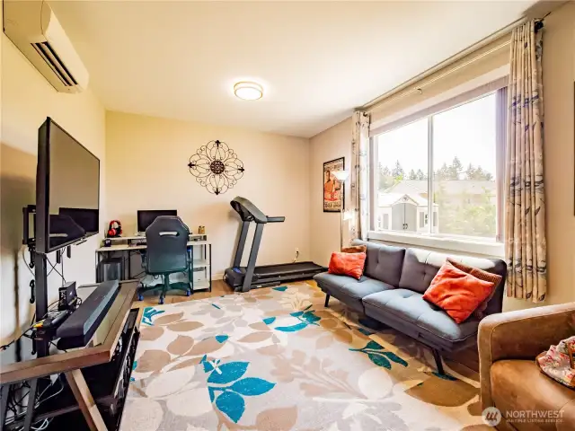 4TH BEDROOM? DEN? OFFICE?...IT'S NICE TO HAVE OPTIONS...AND ON MAIN FLOOR TOO!