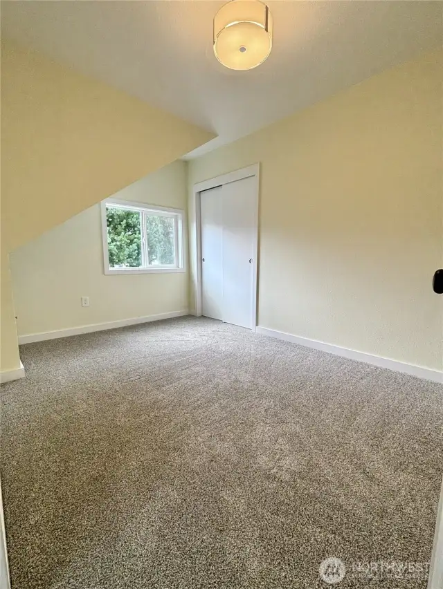 2nd Bedroom
