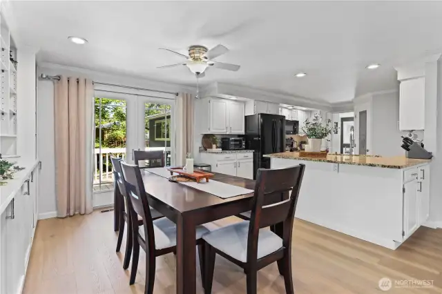Dining/Kitchen w/ breakfast bar