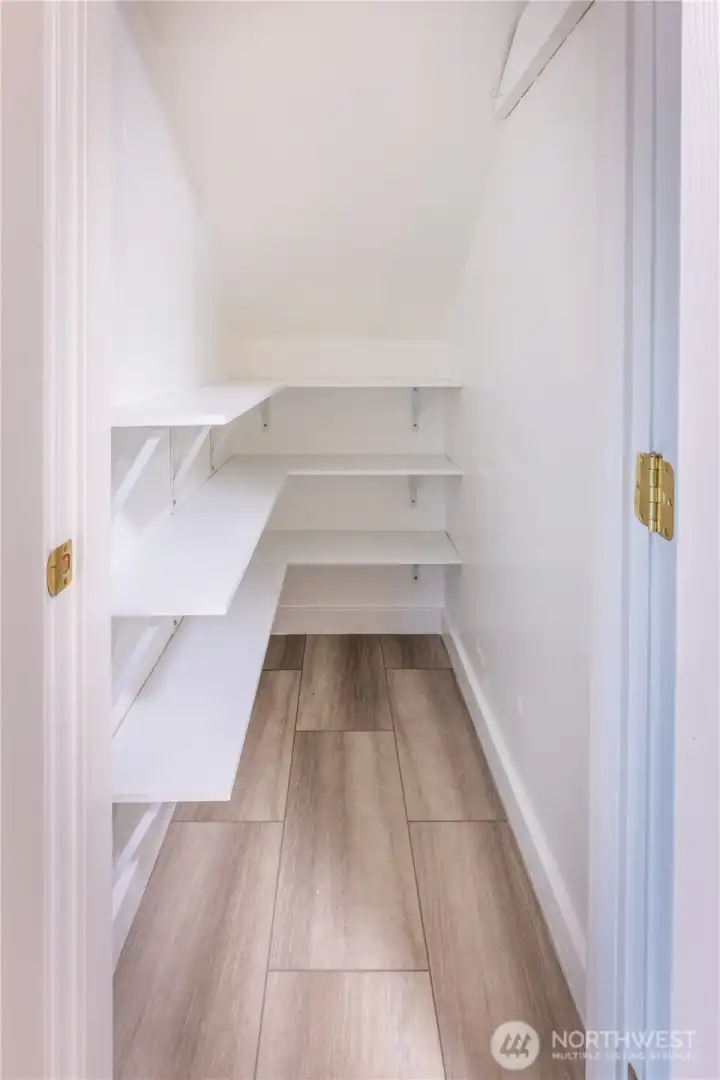 Walk in pantry.