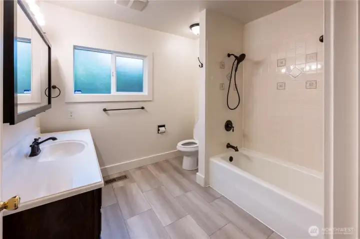 You may have only one bathroom, but it is big enough for multiple people (brushing teeth or getting ready, other things can be done in private.)