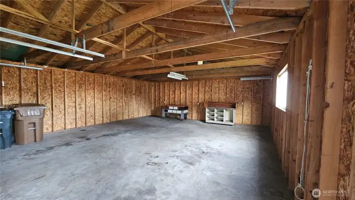 huge 4 car plus garage