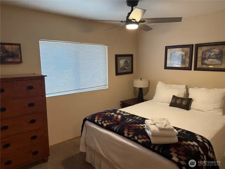 Third Bedroom (winter bedding