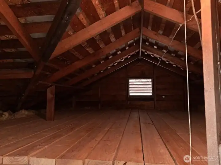Great for storing holiday decorations