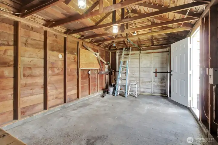 Interior garage 2. . .