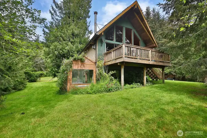 Detached guest house offering excellent flexibility and opportunity. This second home is divided into 2 separate one-bedroom units, ideal for guests, retreat attendees, or rental income. Detached guest house offering excellent flexibility and opportunity. This second home is divided into 2 separate one-bedroom units, ideal for guests, retreat attendees, or rental income.