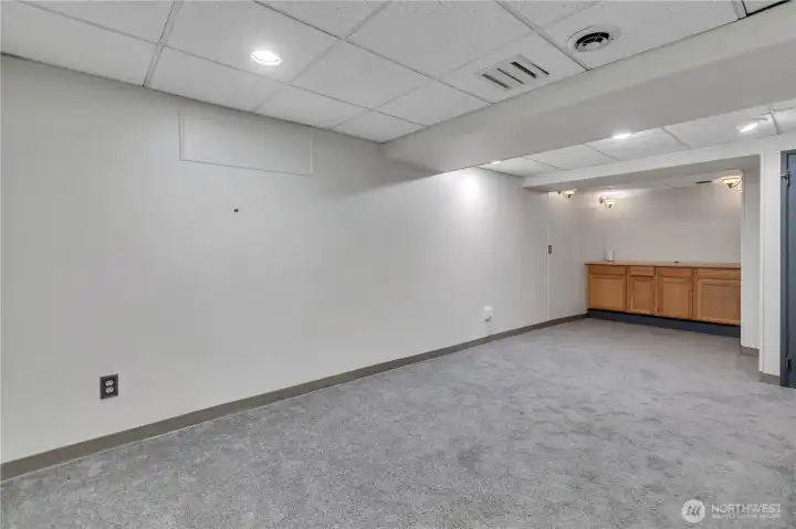 Down stairs bonus room is huge