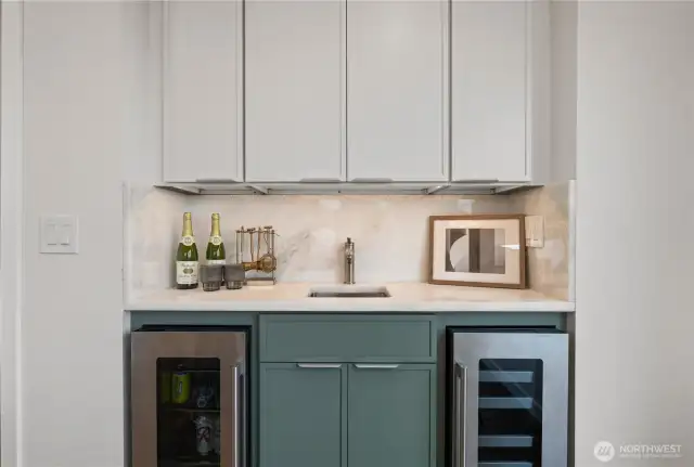 dining room wet bar