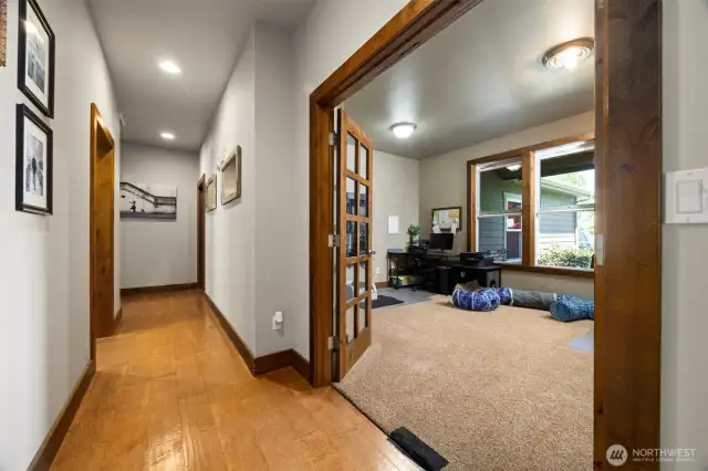 Hall to den/ office