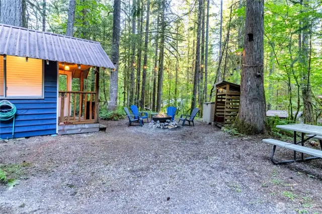Generously sized lot with a great layout
