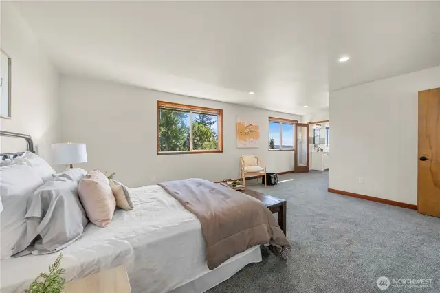 Wake up every morning to beautiful Sound views