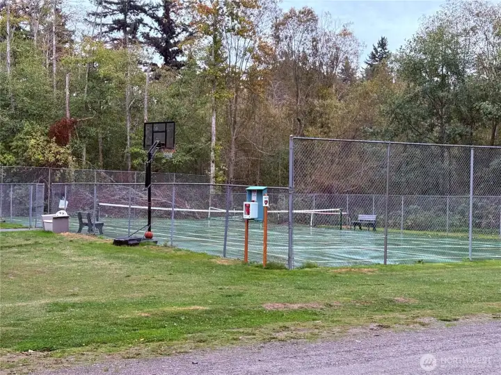 Tennis & Pickleball courts