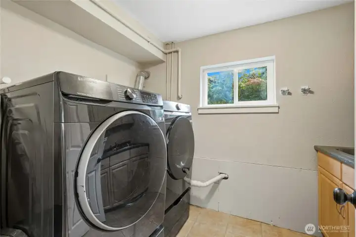 Utility Room (Downstairs)