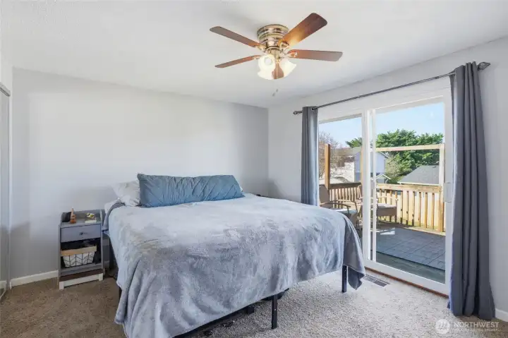 Primary Suite - En Suite, Deck, Ceiling Fan