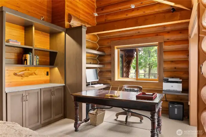 Office space in another bedroom, or a place to pursue that hobby of yours indoors. Office space in another bedroom, or a place to pursue that hobby of yours indoors.